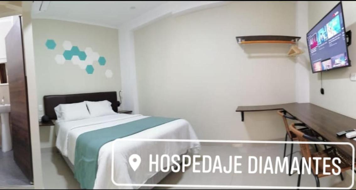 Hospedaje Diamantes Huacho Exterior foto